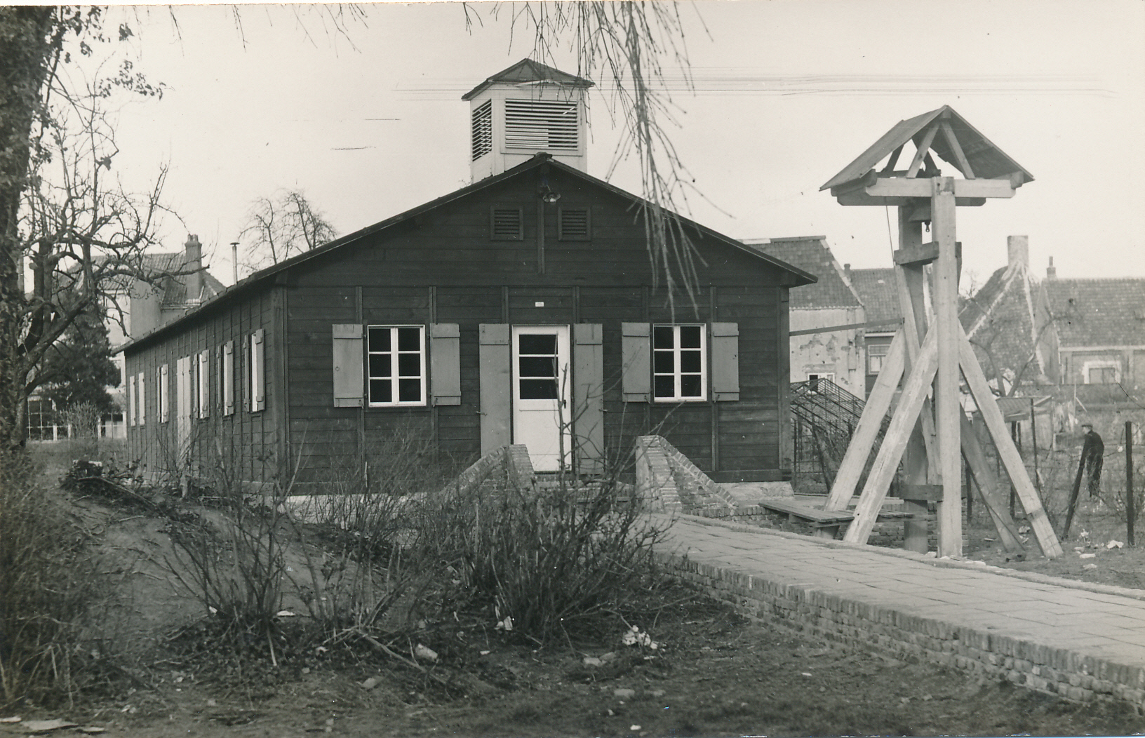 8.B4. Noodkerk NH gemeenteF09463 01