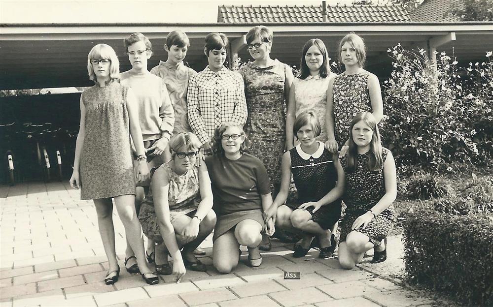 Huishoudschool 1967 1968 Assistentes Custom